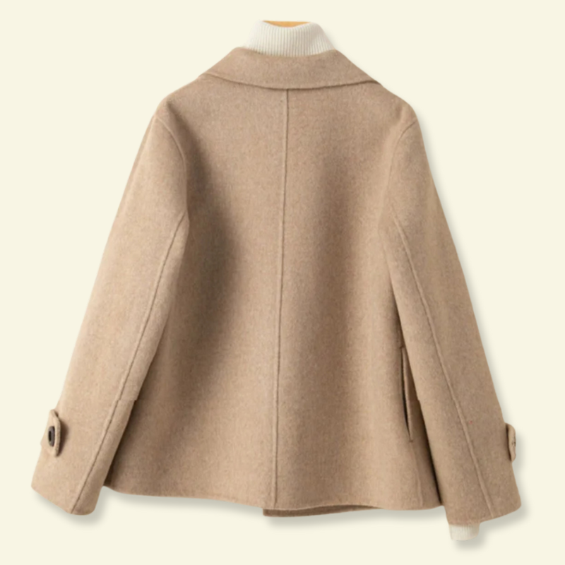 Veste courte femme en laine mélangée à double boutonnage et larges revers 9