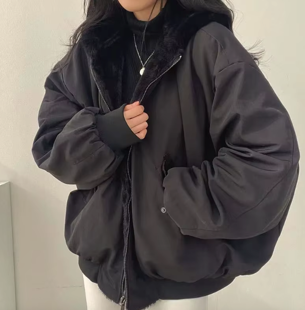 Veste d'hiver femme doublée sherpa à large col et fermeture zippée 2