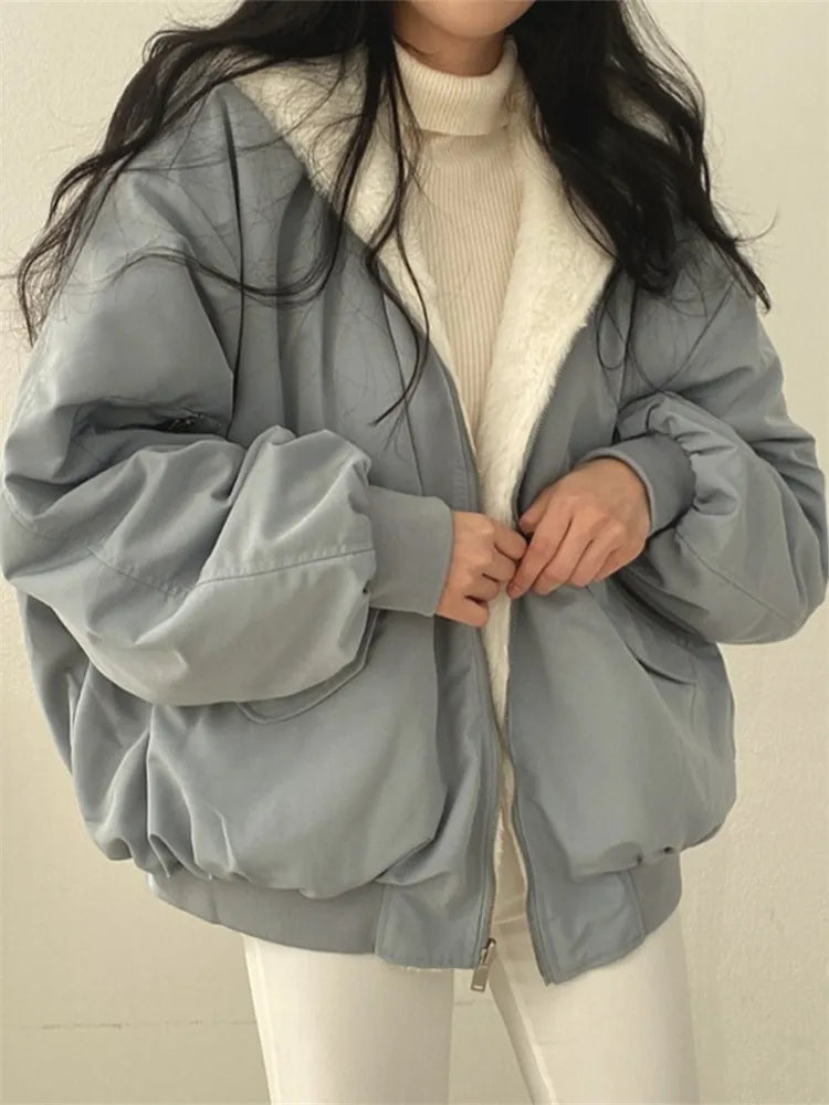 Veste d'hiver femme doublée sherpa à large col et fermeture zippée 4