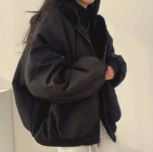 Veste d'hiver femme doublée sherpa à large col et fermeture zippée 8