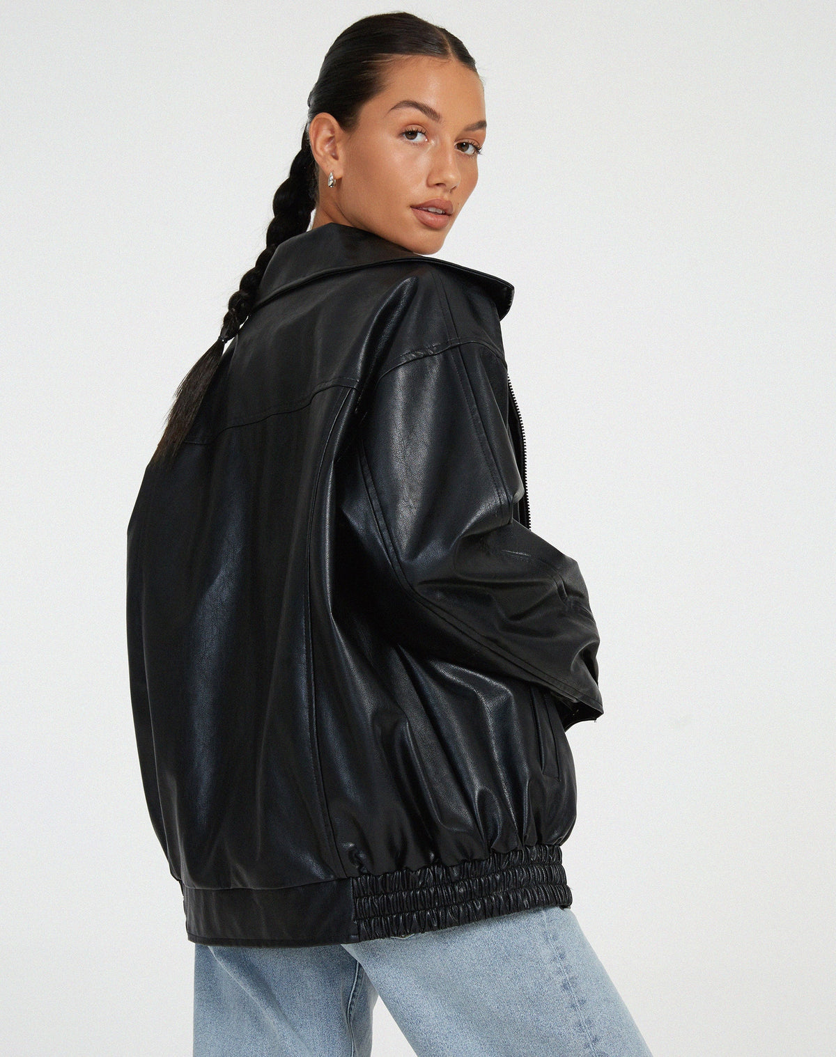 Veste en cuir femme oversize zippée à grand col et poches 8