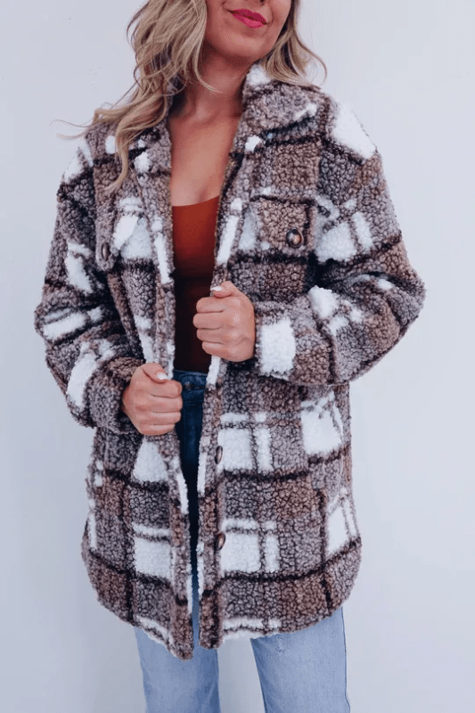 Veste en sherpa femme à carreaux boutonnée à col chemise poches poitrine 2