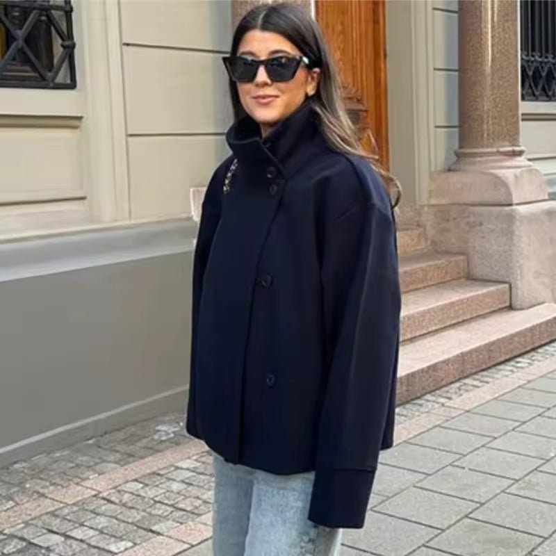 Veste mi-saison femme courte et cintrée à double boutonnage 5